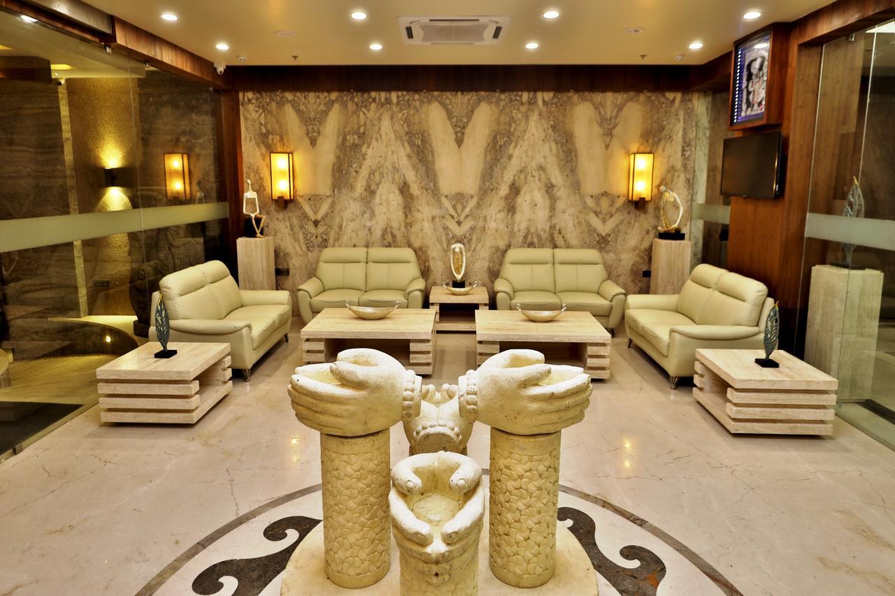 โรงแรมวีไอทีเอส เทพภูมี ทวารกา ภายนอก รูปภาพ