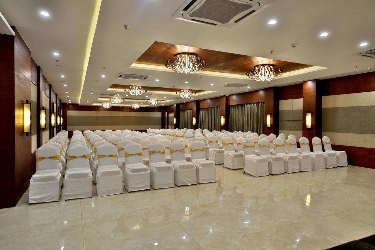 โรงแรมวีไอทีเอส เทพภูมี ทวารกา ภายนอก รูปภาพ